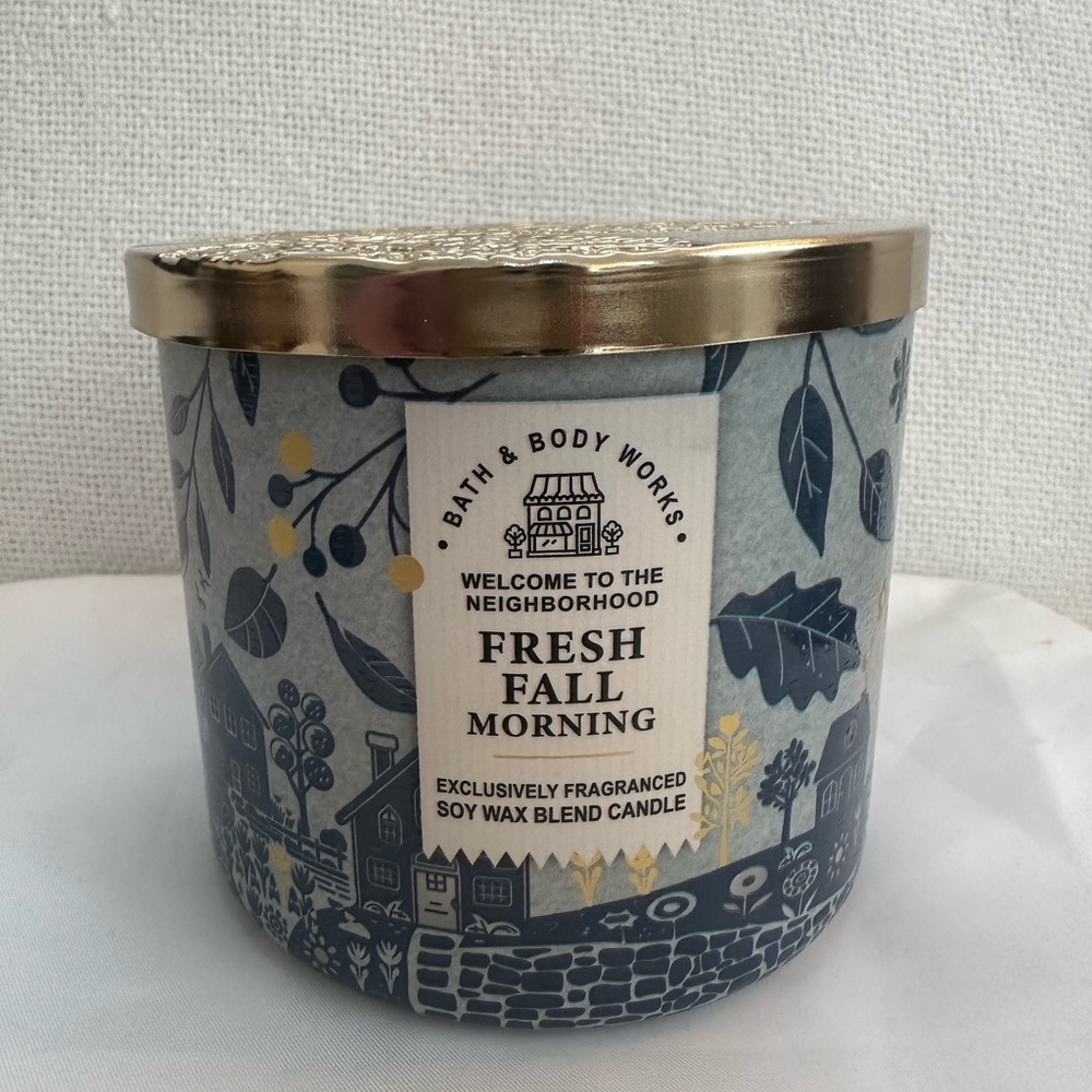 Bath & Body Works fresh fall morning 3 wick Candle NEW